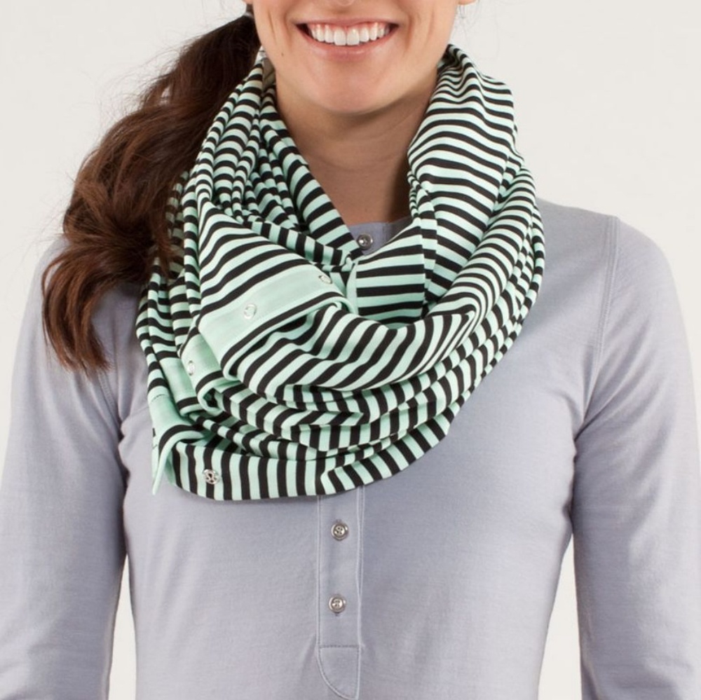 🍋 Lululemon Vinyasa Scarf